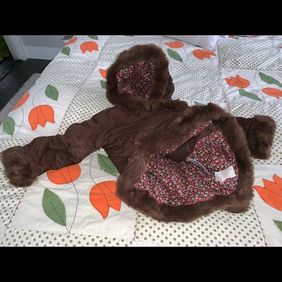 Cozy warm girls BABY GAP coat Size 2 - Picture 6 of 7